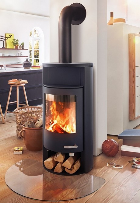 BEO FREE-STANDING FIREPLACE